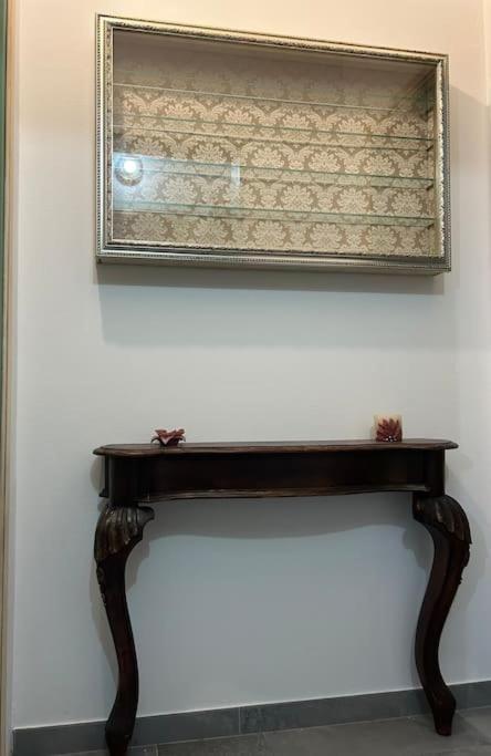 App Di Tania Apartment Reggio Emilia Bagian luar foto